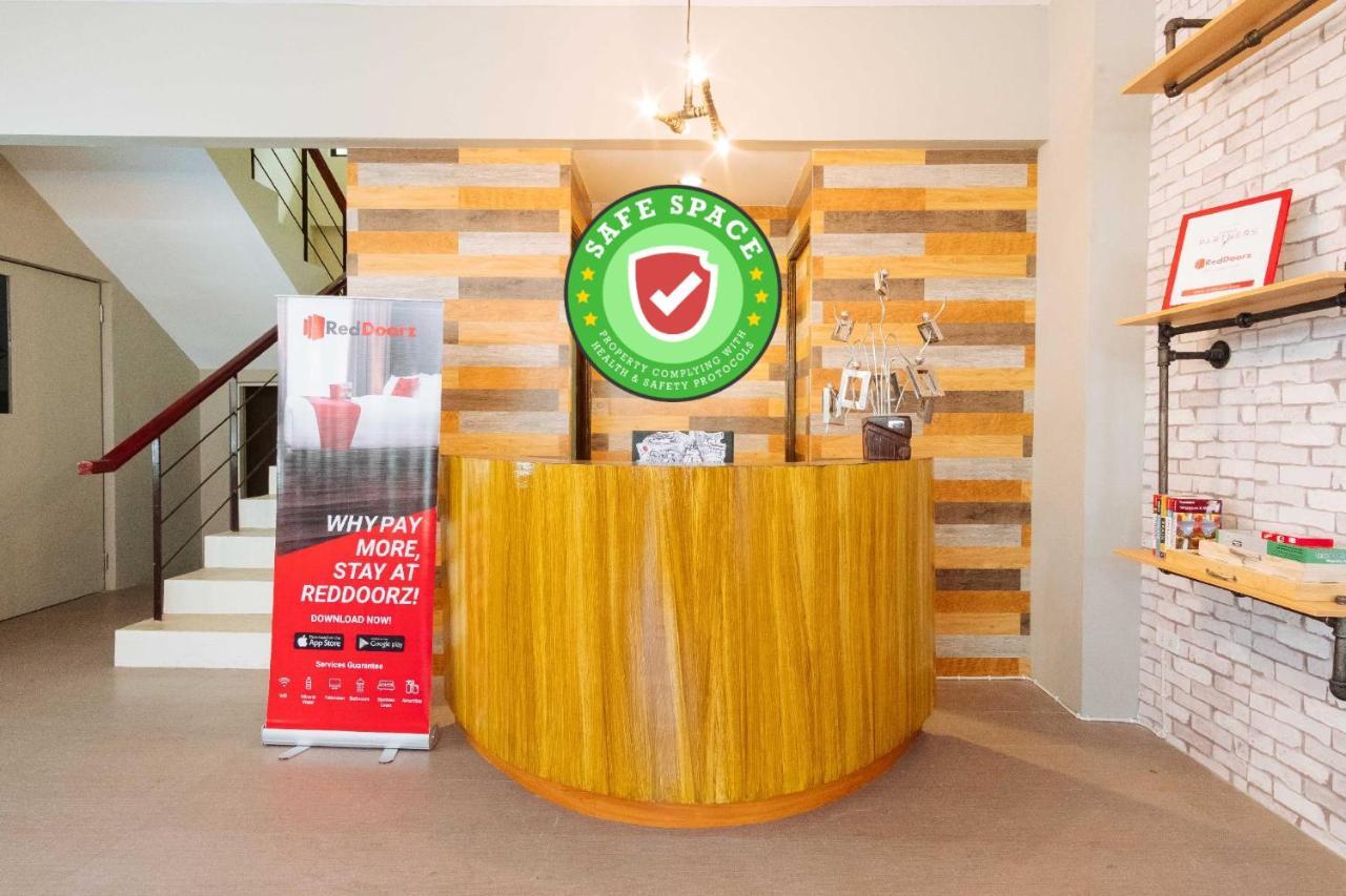 Reddoorz Plus Near Osmena Highway 2 Манила Экстерьер фото
