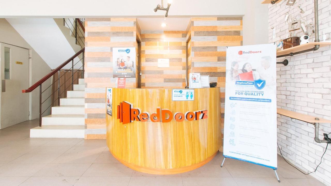 Reddoorz Plus Near Osmena Highway 2 Манила Экстерьер фото
