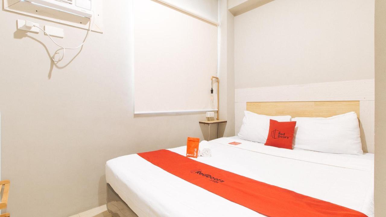 Reddoorz Plus Near Osmena Highway 2 Манила Экстерьер фото