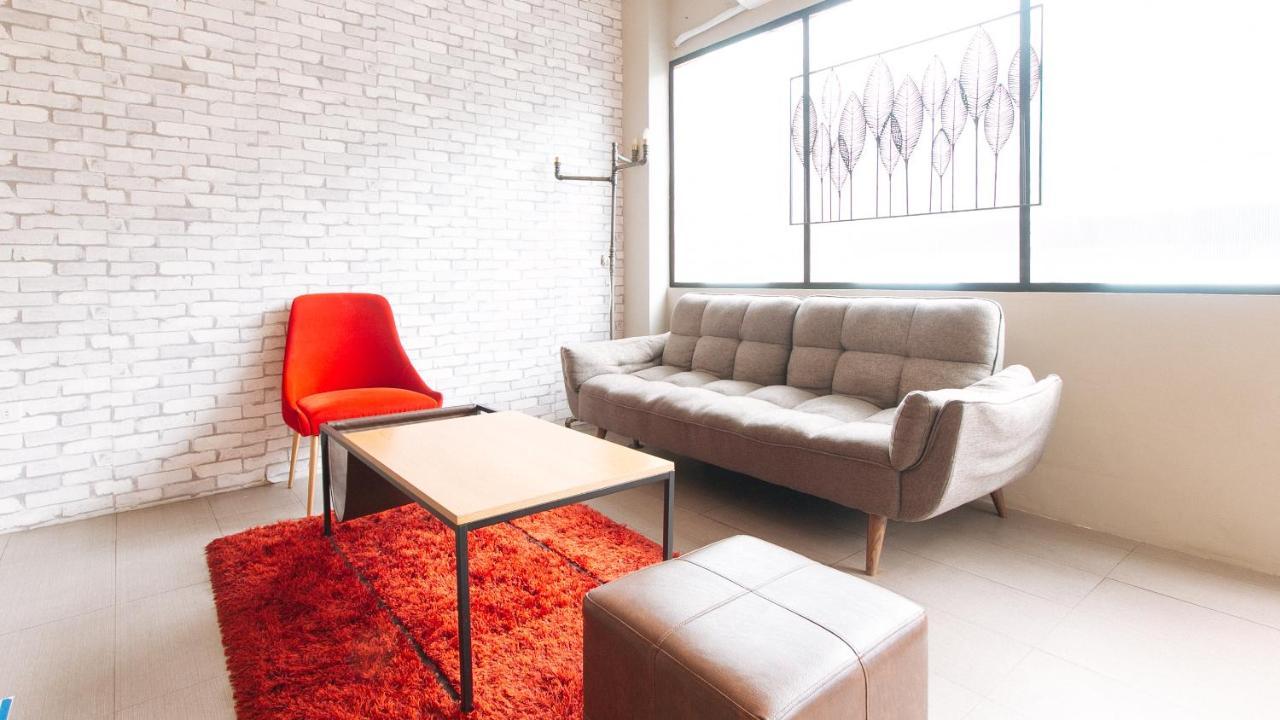 Reddoorz Plus Near Osmena Highway 2 Манила Экстерьер фото