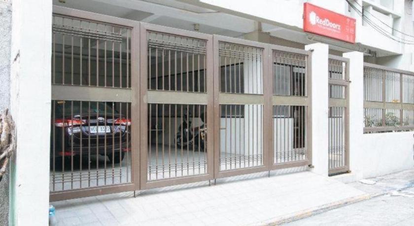 Reddoorz Plus Near Osmena Highway 2 Манила Экстерьер фото
