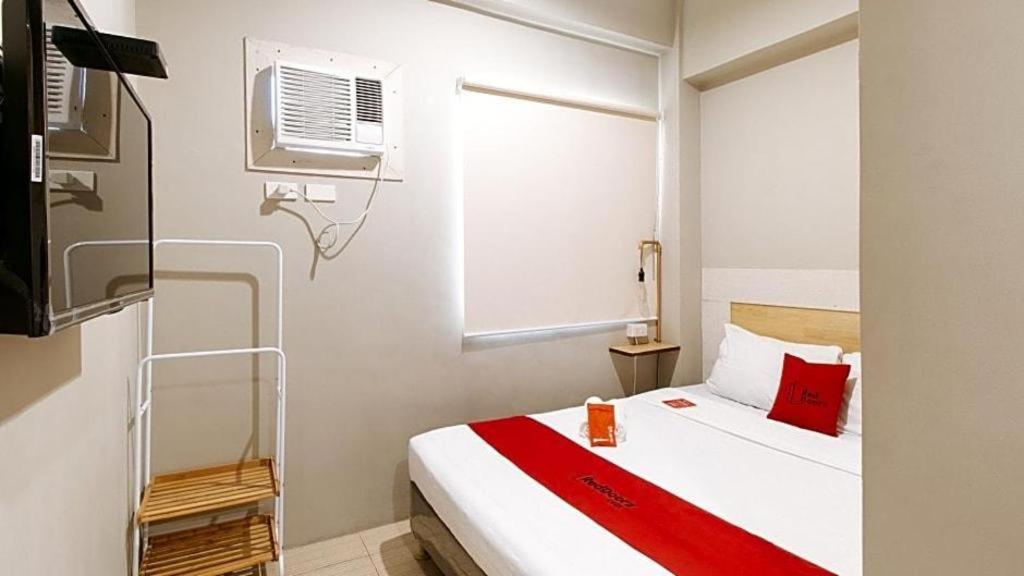 Reddoorz Plus Near Osmena Highway 2 Манила Экстерьер фото